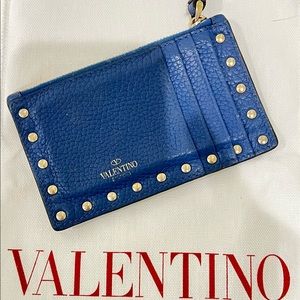 Valentino (Authentic) Cardholder with Zipper, used but still in good shape.